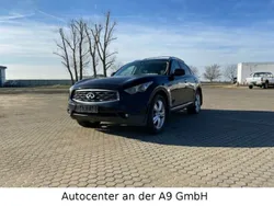 Schwarz metallic Gebraucht 2011 Infiniti Fx35 SUV | 16.900 €
