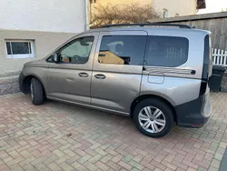 Beige Gebraucht 2021 VW Caddy Basis Van / Kleinbus | 18.500 € (Guter Preis)