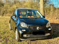 Schwarz Gebraucht 2015 Smart ForFour Passion Kleinwagen | 8.400 € (Fairer Preis)
