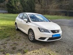 Weiß Gebraucht 2015 Seat Ibiza Style Kleinwagen | 6.500 € (Fairer Preis)