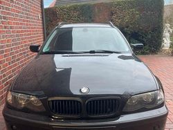 Schwarz Gebraucht 2002 BMW 318 Kombi | 1.300 € (Superpreis)