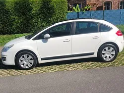 Weiß Gebraucht 2009 Citroën C4 Exclusive Limousine | 1.300 € (Guter Preis)
