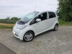 Weiß Gebraucht 2014 Mitsubishi i-MiEV Kleinwagen | 3.300 €