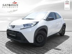 Weiß Neu 2025 Toyota Aygo X-play Kleinwagen | 19.000 €