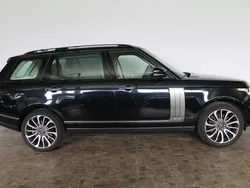 Cosmic schwarz Gebraucht 2017 Land Rover Range Rover Autobiography SUV | 47.990 € (Guter Preis)