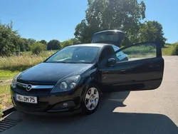 Schwarz Gebraucht 2008 Opel Astra GTC Coupé | 2.300 € (Fairer Preis)