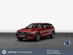 Rot Gebraucht 2022 Volvo V60 Plus Kombi | 36.990 € (Etwas zu teuer)