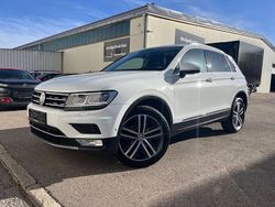 Weiß Gebraucht 2016 VW Tiguan Highline SUV | 18.990 € (Etwas zu teuer)
