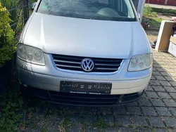 Silber Gebraucht 2003 VW Touran Basis Van / Kleinbus | 1.300 € (Guter Preis)