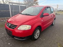 Rot Gebraucht 2010 VW Fox Refresh Kleinwagen | 999 € (Guter Preis)
