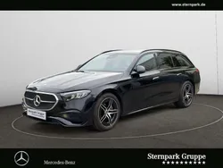 Lack obsidianschwarz Gebraucht 2024 Mercedes E220 AMG Kombi | 48.980 € (Superpreis)