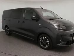 Grau Gebraucht 2024 Opel Zafira Life S Van | 34.950 €