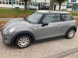 Grau Gebraucht 2017 Mini ONE Kleinwagen | 10.700 € (Fairer Preis)