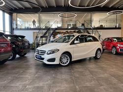 Weiß Gebraucht 2015 Mercedes B250 Van / Kleinbus | 11.699 € (Guter Preis)