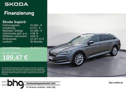 Graphitegrau metallic Gebraucht 2023 Skoda Superb Style Kombi | 31.860 € (Guter Preis)