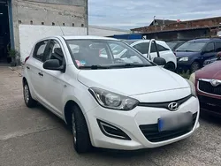 Weiß Gebraucht 2014 Hyundai i20 Edition Kleinwagen | 3.799 € (Fairer Preis)