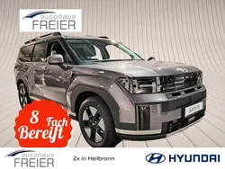 Grau Neu 2025 Hyundai Santa Fe Intro Edition SUV | 51.990 € (Teuer)