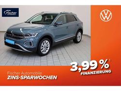 Blau Gebraucht 2024 VW T-Roc Style SUV | 24.940 € (Guter Preis)