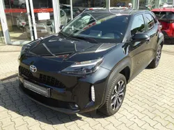 Mysticschwarz Gebraucht 2023 Toyota Yaris Cross Connect Style SUV | 24.350 € (Fairer Preis)
