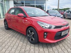 Rot Gebraucht 2020 Kia Rio Attract Limousine | 11.700 € (Guter Preis)