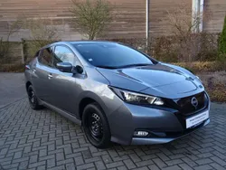 Gun metallic (m) Gebraucht 2022 Nissan Leaf N-Connecta Kleinwagen | 19.490 € (Fairer Preis)