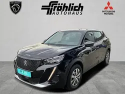 Blanc nacre (metallic) Gebraucht 2022 Peugeot e-2008 Allure SUV | 20.990 € (Fairer Preis)