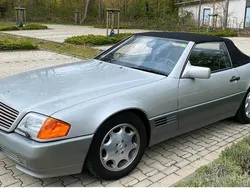 Silber Gebraucht 1990 Mercedes SL300 Cabrio | 28.800 €