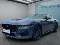 Blau Gebraucht 2024 Ford Mustang GT Fastback Coupé | 59.299 € (Fairer Preis)