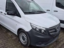 Artikweiss Gebraucht 2020 Mercedes Vito Van / Kleinbus | 20.999 €