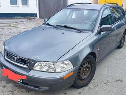 Silber Gebraucht 2001 Volvo V40 Kombi | 750 € (Guter Preis)
