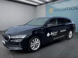 Schwarz Gebraucht 2024 Skoda Superb LAURIN & KLEMENT Kombi | 49.199 €