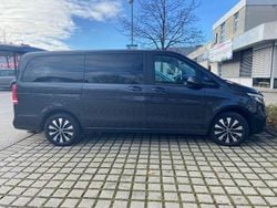 Grau Gebraucht 2022 Mercedes V250 Edition Van / Kleinbus | 51.900 € (Guter Preis)