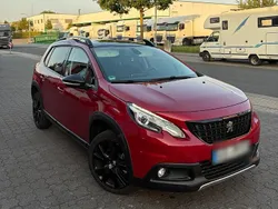 Rot Gebraucht 2017 Peugeot 2008 GT SUV | 12.999 € (Teuer)