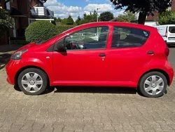 Rot Gebraucht 2007 Toyota Aygo Kleinwagen | 2.200 € (Fairer Preis)