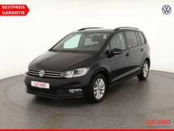 Schwarz Gebraucht 2017 VW Touran Van / Kleinbus | 19.990 € (Fairer Preis)