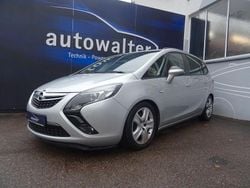 Silber Gebraucht 2016 Opel Zafira Tourer Edition Van / Kleinbus | 8.800 € (Fairer Preis)