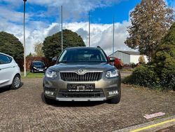Grün Gebraucht 2016 Skoda Yeti Joy SUV | 10.900 € (Fairer Preis)