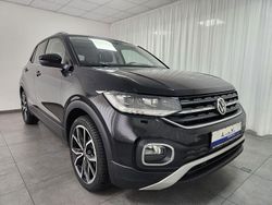 Deep black perleffekt (metallic) Gebraucht 2022 VW T-Cross Style SUV | 19.990 € (Guter Preis)