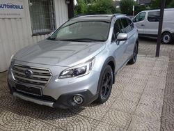 Silber Gebraucht 2015 Subaru Outback Comfort SUV | 10.850 € (Fairer Preis)