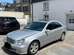 Grau Gebraucht 2004 Mercedes C220 Avantgarde Limousine | 5.780 € (Teuer)
