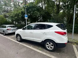 Weiß Gebraucht 2011 Hyundai Tucson SUV | 7.100 € (Guter Preis)
