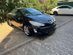 Schwarz Gebraucht 2009 Peugeot 308 CC Premium Cabrio | 2.450 € (Teuer)