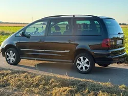 Schwarz Gebraucht 2009 VW Sharan Van / Kleinbus | 3.600 € (Fairer Preis)
