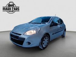 Silber Gebraucht 2011 Renault Clio III Kleinwagen | 1.900 € (Superpreis)