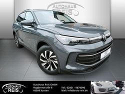 Grau Neu 2025 VW Tiguan Life SUV | 39.450 € (Superpreis)