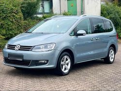 Grau Gebraucht 2014 VW Sharan Van / Kleinbus | 8.999 € (Guter Preis)