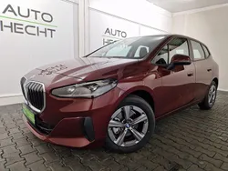 Piemont rot (metallic) Gebraucht 2024 BMW 218 Active Tourer Luxury Line Van / Kleinbus | 27.900 € (Superpreis)