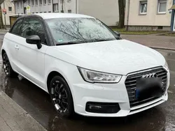 Weiß Gebraucht 2016 Audi A1 Sportback Sport Kleinwagen | 9.500 € (Guter Preis)