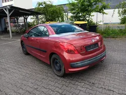Gebraucht 2008 Peugeot 207 CC Sport Cabrio | 990 €