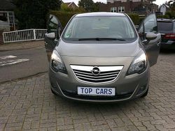 Grau Gebraucht 2012 Opel Meriva Innovation Van / Kleinbus | 5.900 € (Fairer Preis)